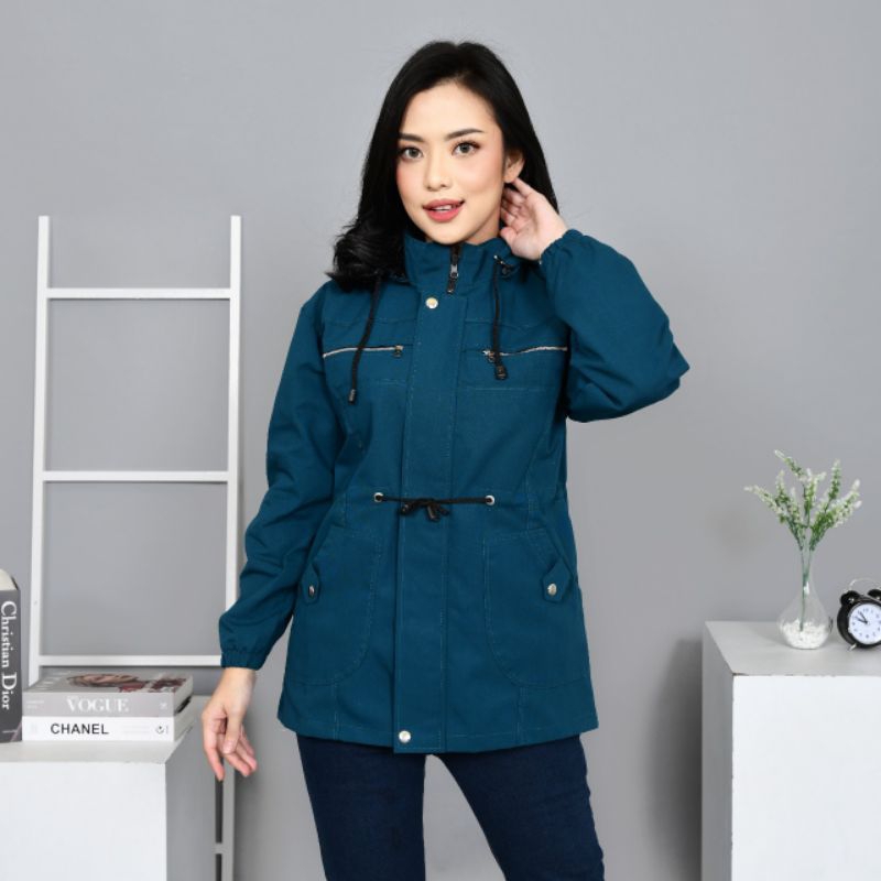 Jaket Wanita Parka Tahan Angin Cocok Untuk Berkendara