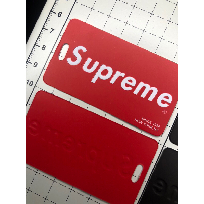 

SUPREME TAG EMBBOS LOGO SUPER PREMIUM CO 1X DI KIRIM 600PCS