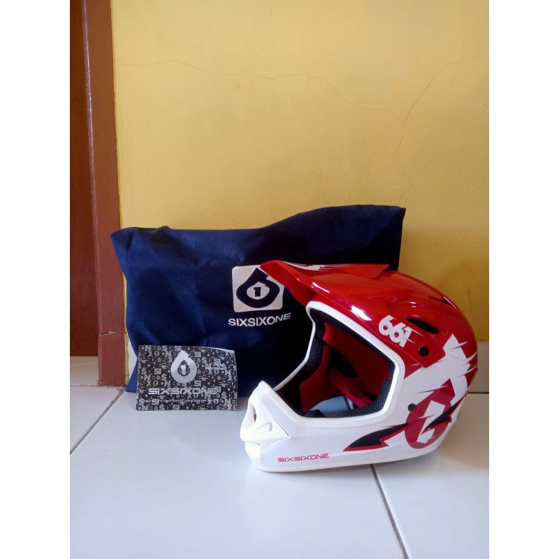 HELM 661 SIXSIXONE SIZE S