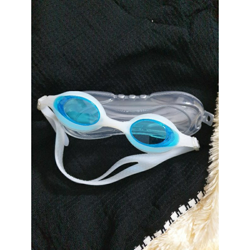 kacamata renang preloved