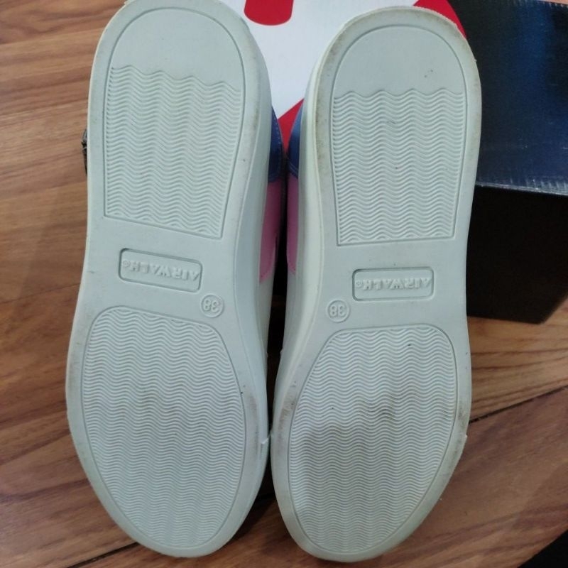 Sepatu Airwalk Sevion (F)