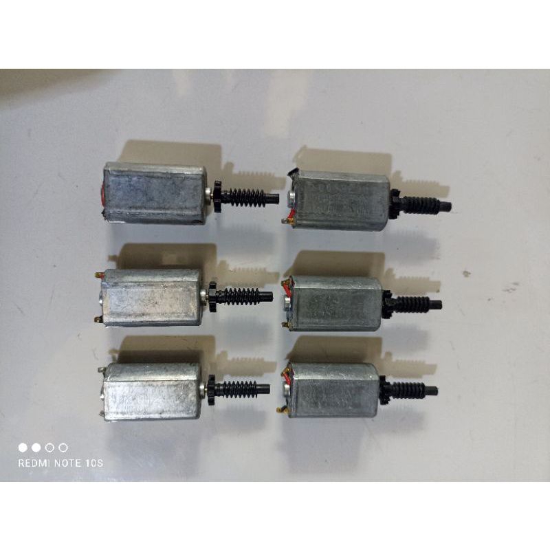 dinamo priter dinamo mini multi fungsi bisa di modif untuk dinamo lampu layangan dan lain lain. bent