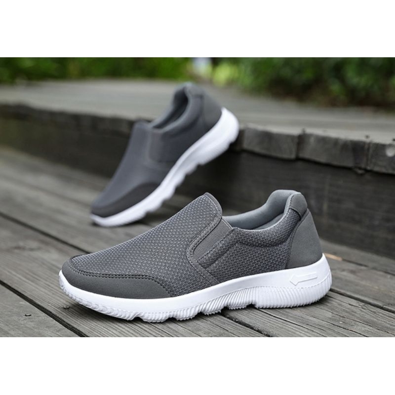 Sepatu Casual Pria Slip On Import Kets Premium Tanpa Tali Sneakers Model Toms Terbaru Elegan dan Trendy