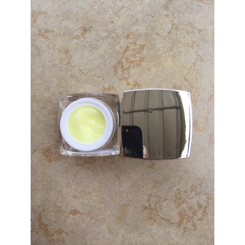 cream malam lifting advance