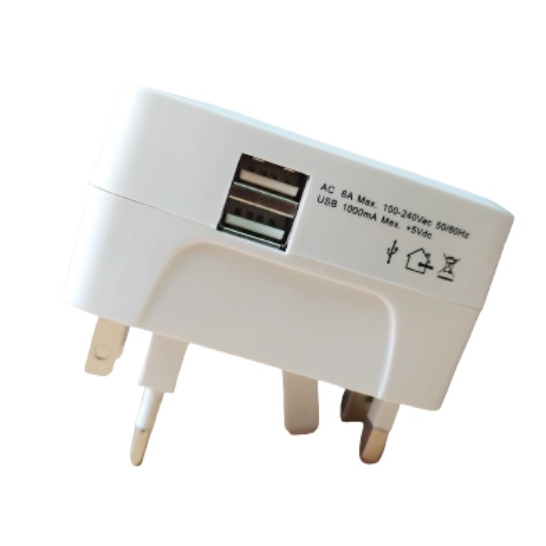 Universal Travel Adaptor UTA-03 ( USB 1A ) - Putih  - 630001