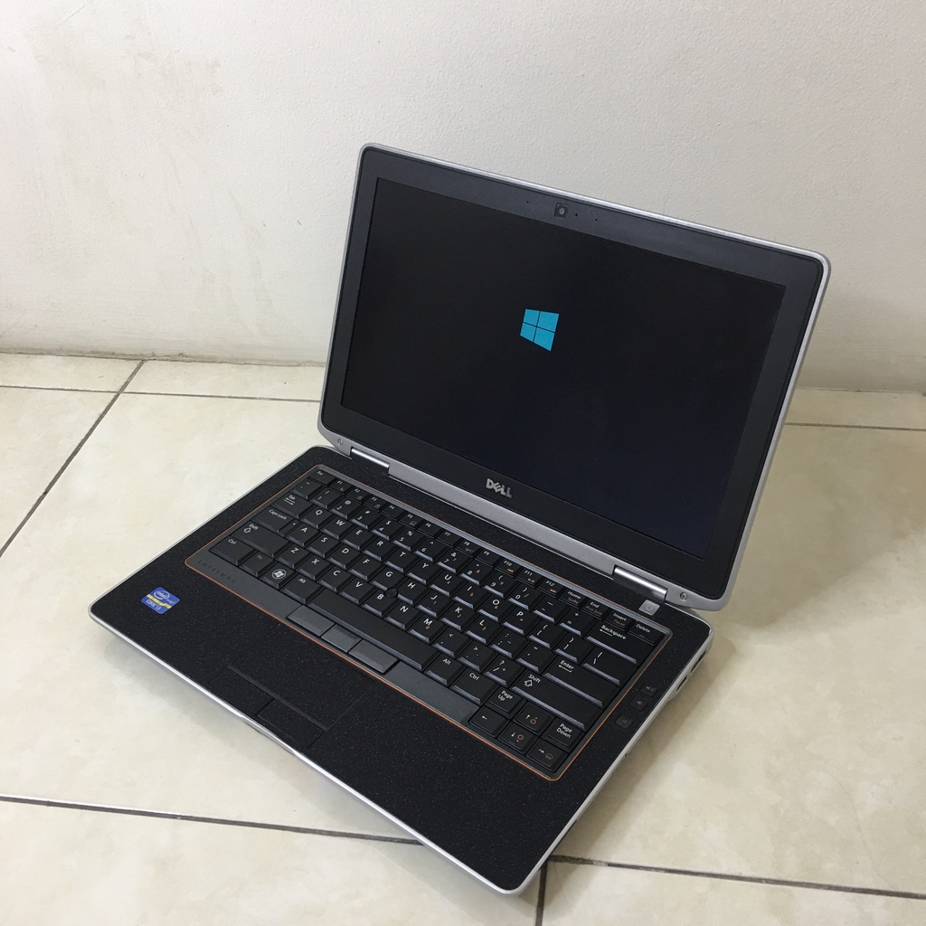 Laptop-Murah-Dell Latitude-E6320-Corei5Gen2-Ram4G-HDD320GB-Kamera-DVD-Design-Gaming-Win10-Siap Pakai