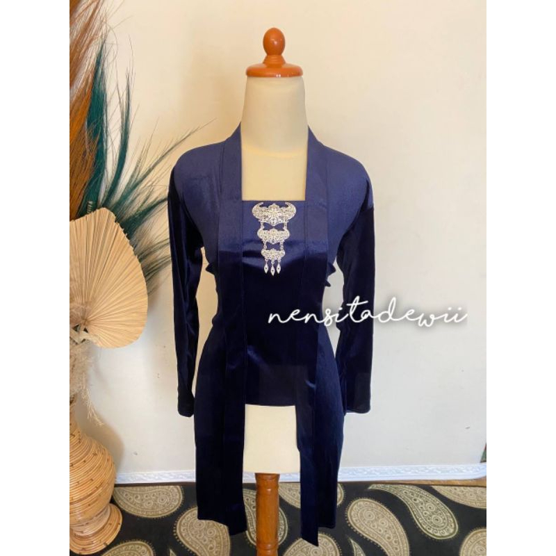 Kebaya Panjang, Model Kutubaru - Warna Navy