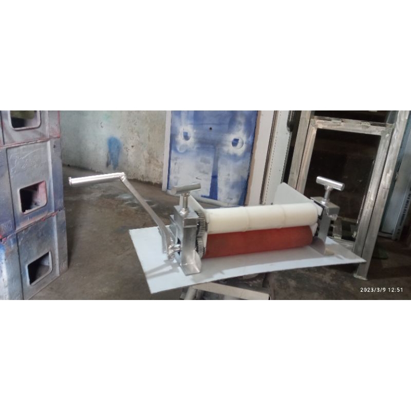 cetakan manual opak getuk singkong bulat 6cm tebal cetakan 1mm tebal kering -/+ 0,5mm