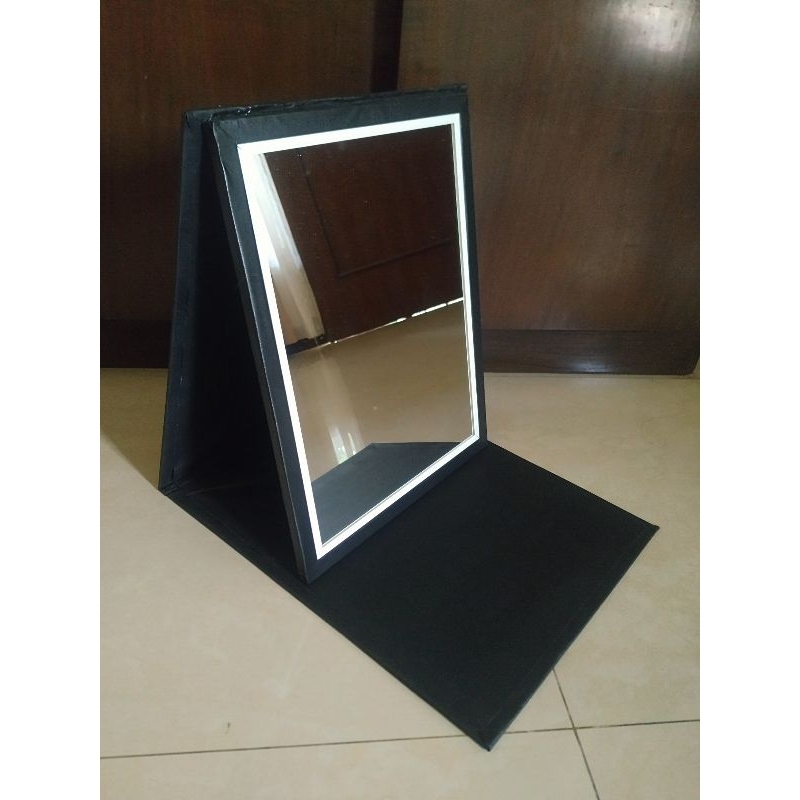 Folding mirror MUA Makeup artist/ Cermin kaca lipat makeup hair