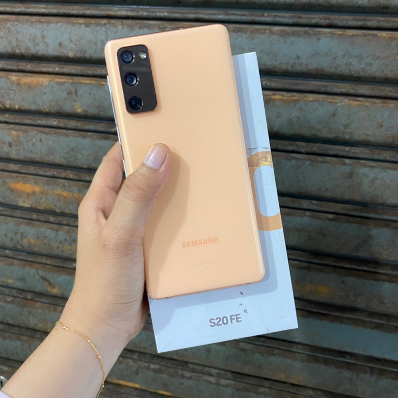 Samsung S20 Fe 8/128gb snapdragon second bekas pakai resmi sein fullset original