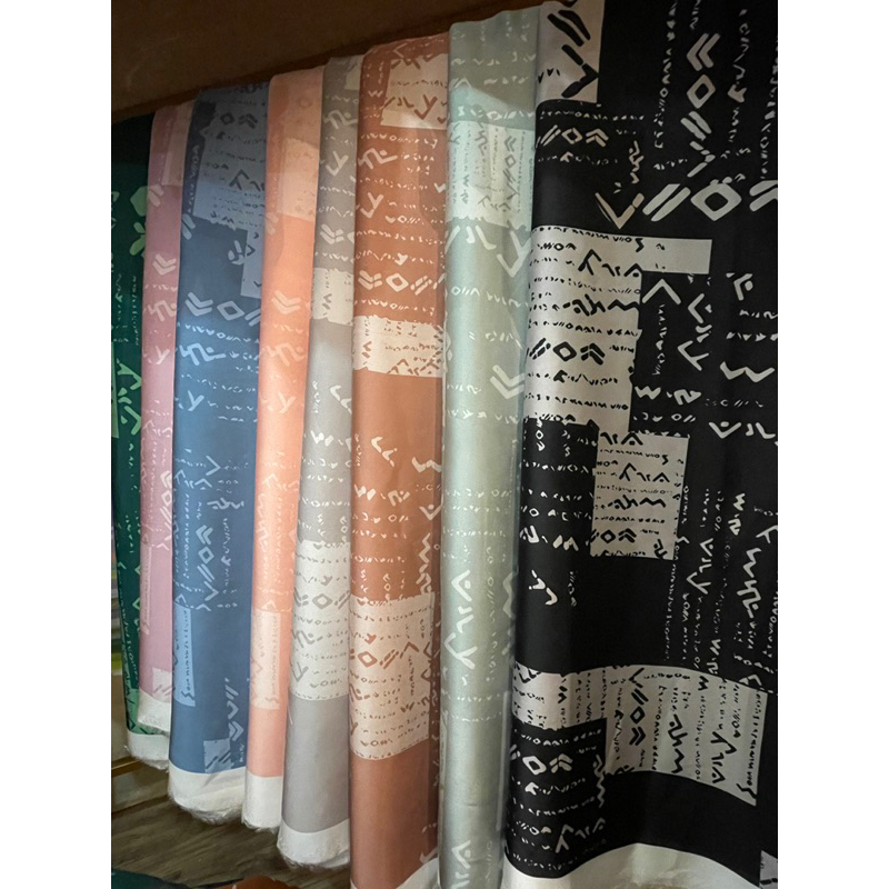 kain satin silk motif “PARAIKATTE” untuk kaftan