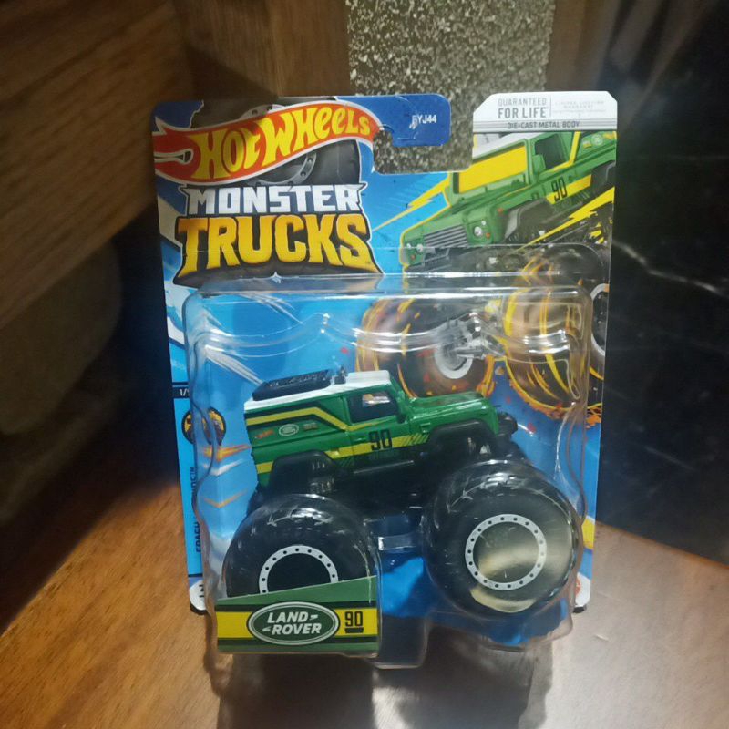land rover defender 90 monster trucks hotwheels crash legends