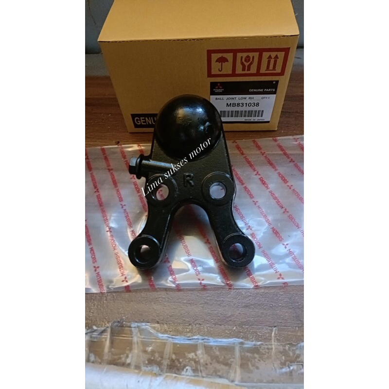 BALL JOINT BAWAH BALL JOINT LOWER Mitsubishi STRADA L200 RH KANAN