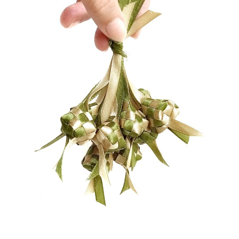 

Ketupat Bawang Pita Satin mini | Hampers Lebaran | Parcel Lebaran | Hiasan Lebaran