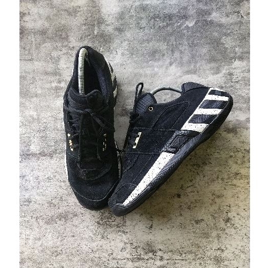 sepatu pria adidas regulate second