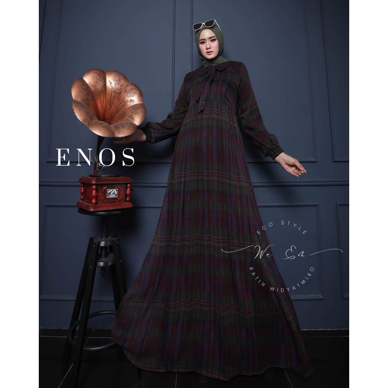 Gamis by Wm signature