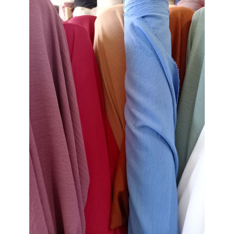 kain crinkel polos berbagai warna