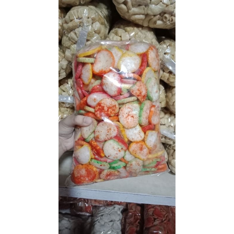 

KERUPUK SEBLAK PEDAS 250 GRAM I kerupuk seblak daun jeruk kerupuk seblak mentah kerupuk seblak kiloan kerupuk pedas kerupuk seblak kencur kerpuk seblak kering