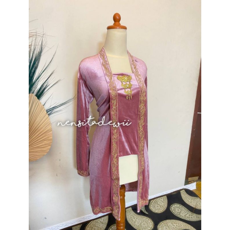 Kebaya Bordir Panjang, Model Kutubaru - Warna Rosegold