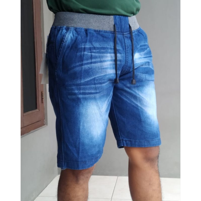 CELANA PENDEK PRIA JEANS PINGGANG KARET KOLOR