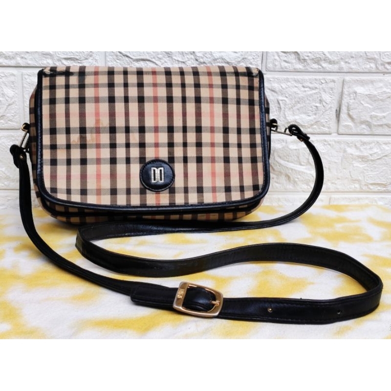 DAKS ori sling bag