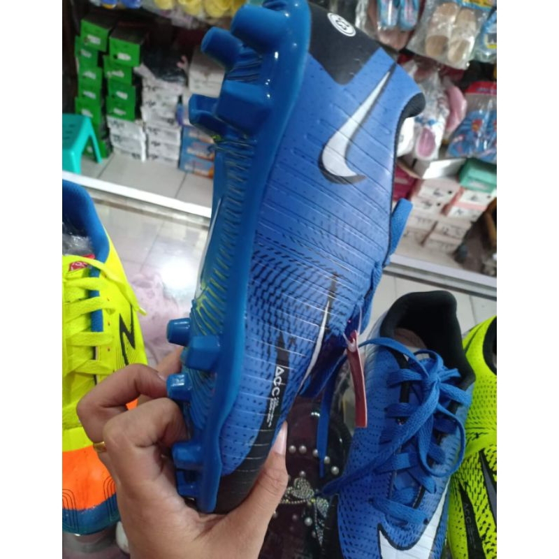 sepatu bola kaki sepak anak ladam tanggung bagus murah 33-37