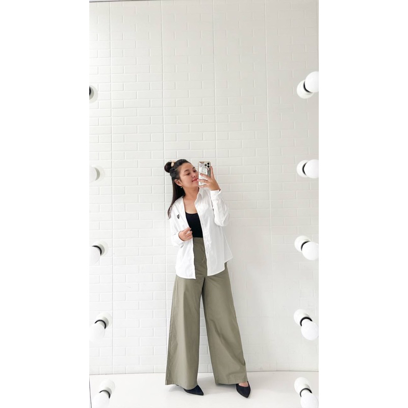 GU Uniql* Wide Leg Pants - Celana Kulot Wanita