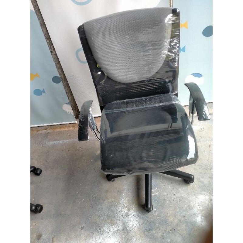 kursi kantor hidrolik dan armest,beroda