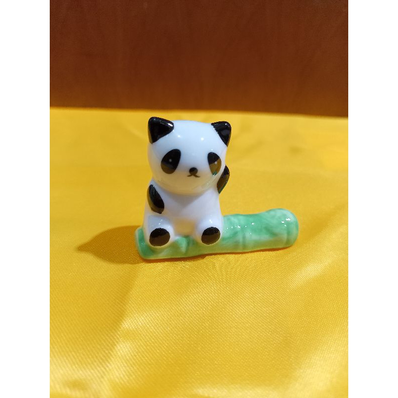 Tatakan Sumpit Keramik Panda / Pajangangan Miniatur Panda keramik