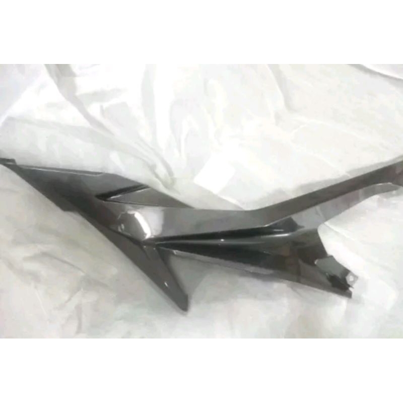cover sayap fairing tengah cowl sambungan fairing tengah kiri new cbr 150 K45G new cbr 150 K45N orig