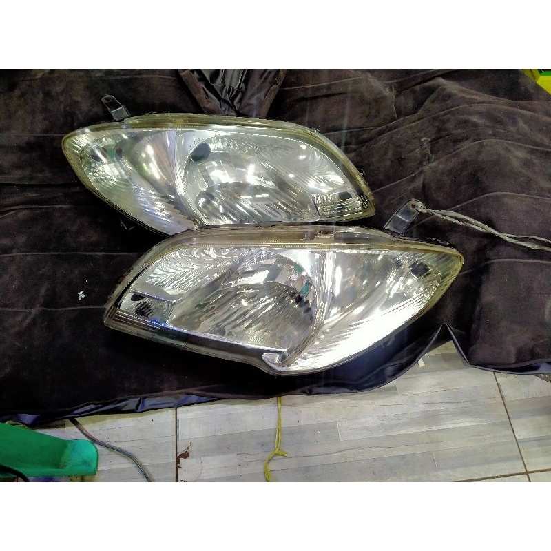 Headlamp lampu depan Toyota Vios gen 1 facelift 2004 2005 2006 ORIGINAL