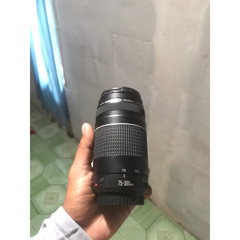 LENSA TELE 75-300mm canon second