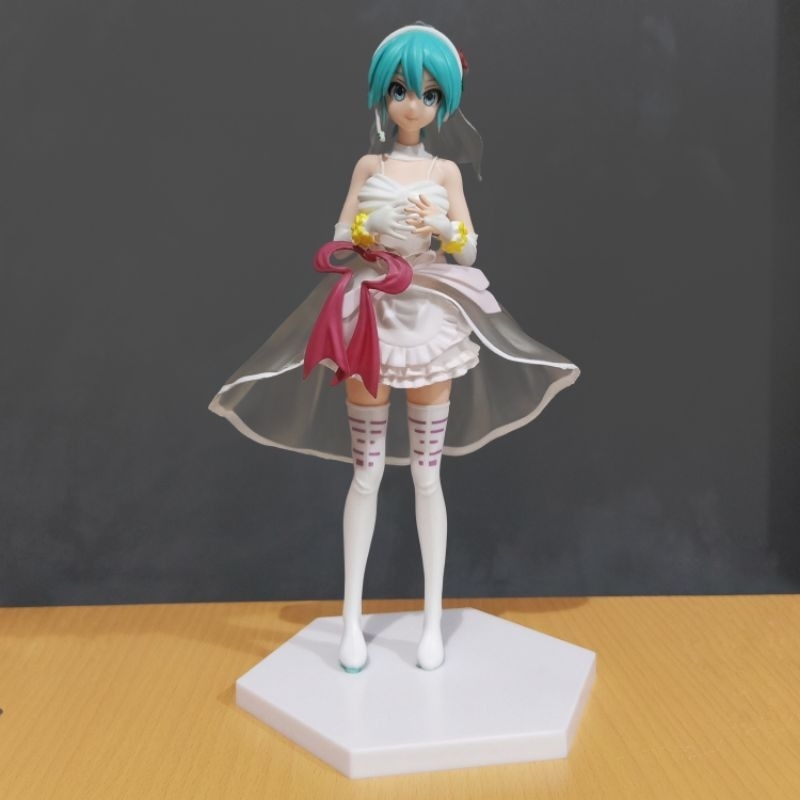 ACTION FIGURE PVC HATSUNE MIKU WEDDING - FIGURE ANIME