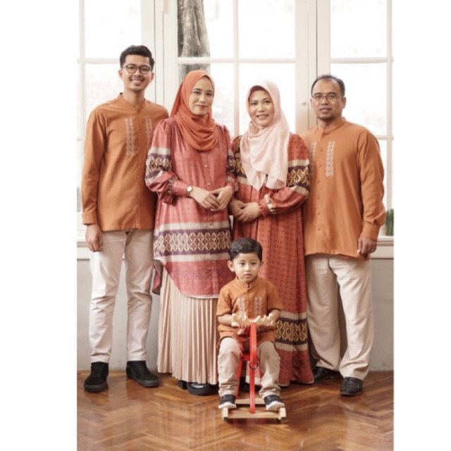 Sarimbit Granada Border Elzatta Hijab Couple Family Dress Muslim / Kemeja Koko