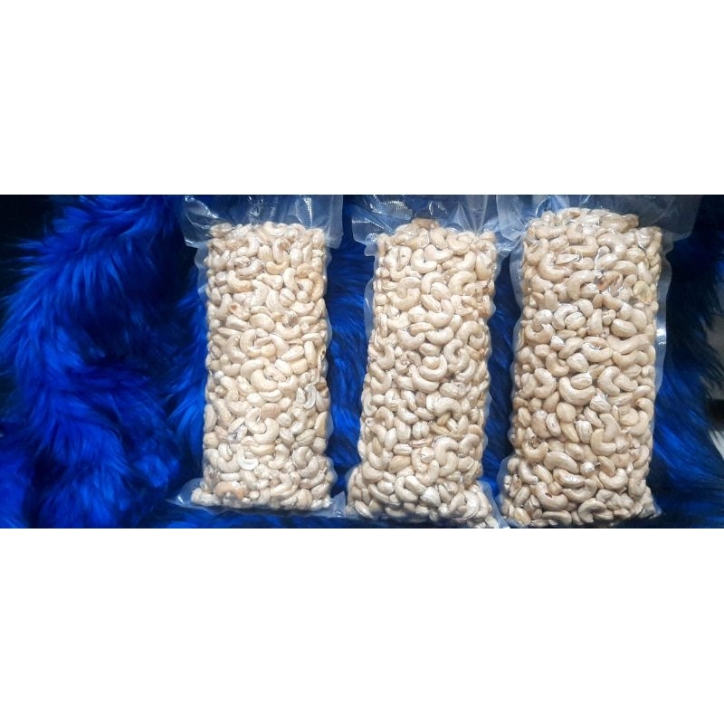 

Kacang Mede mentah asli Wonogiri 1kg