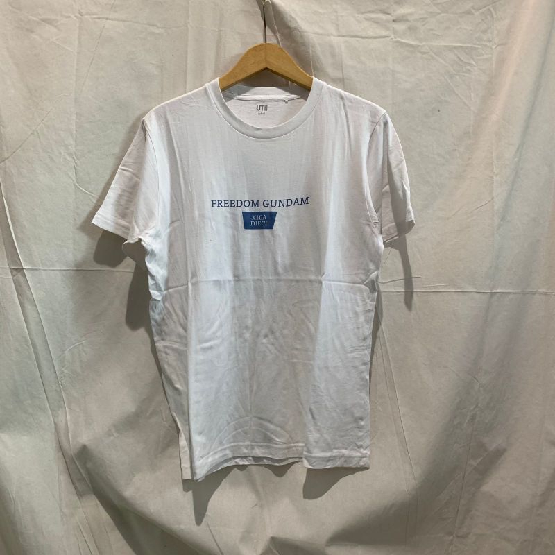 tshirt uniqlo gundam