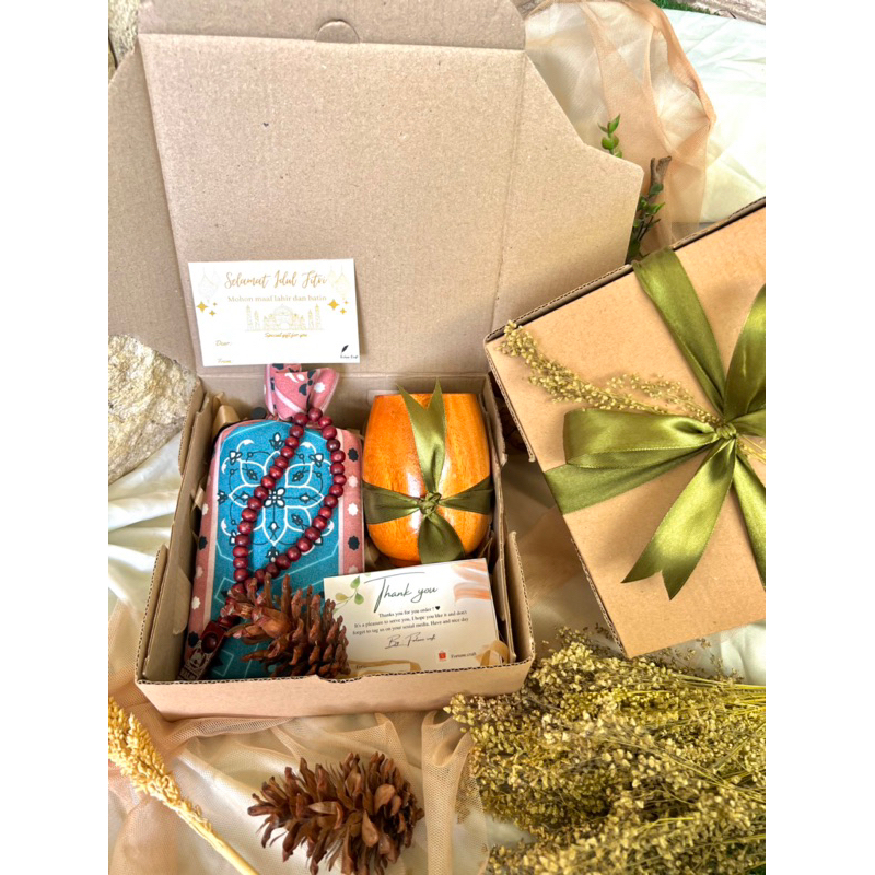 

Kado Pernikahan / Kado Ulang Tahun Cewek / Sauvenir Pernikahan / Parcel Lebaran