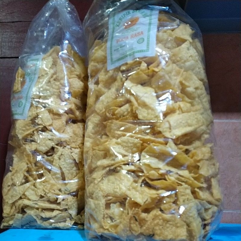 

kerupuk bawang/krupuk pangsit 1bll/2,8kg
