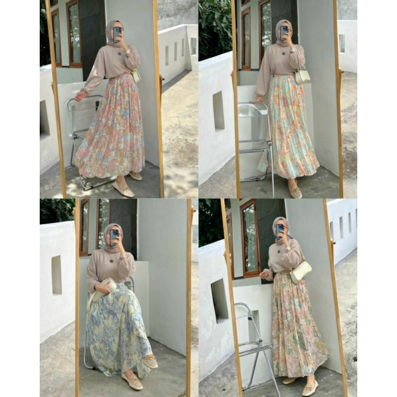 YASMINE PLEATS SKIRT by Outfix