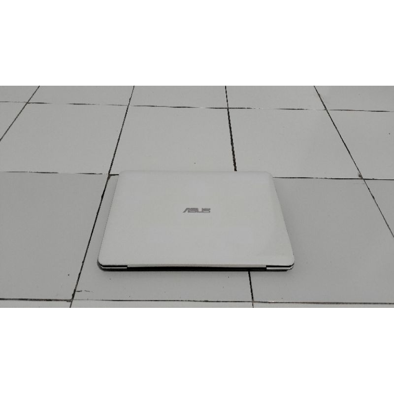laptop Asus Intel core i3 4500U
