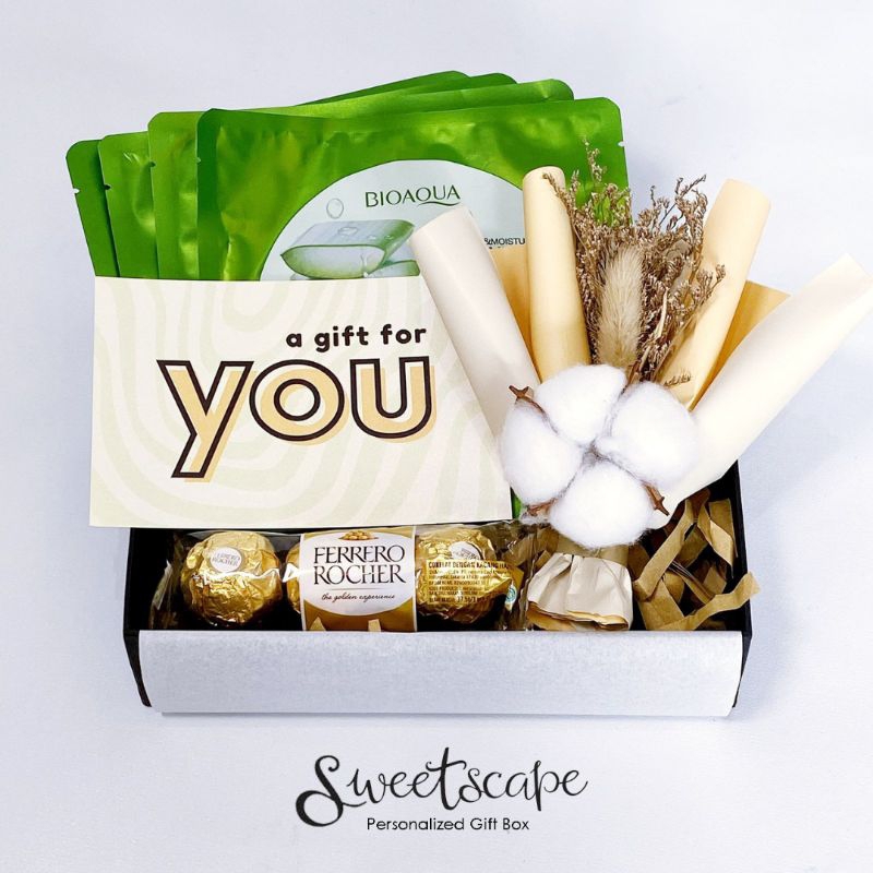 

Gift Box Package 8 - Paket Hampers 8 - Kado Ulang Tahun - Kado Wisuda.