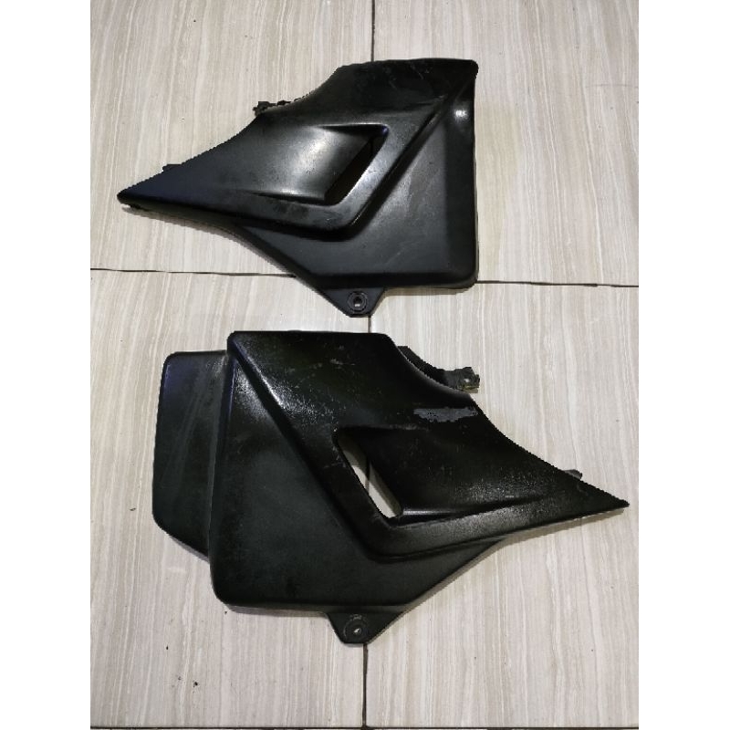 Sepasang Cover Pelindung Tutup Aki Honda Tiger 2000 Tiger Lawas Tiger Lama Original