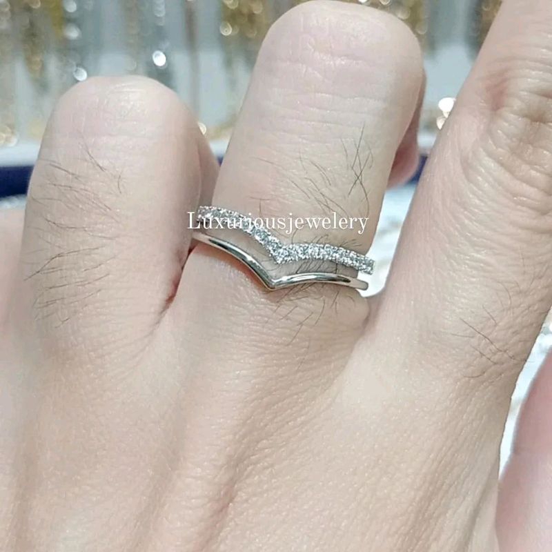 Cincin V diamond Cubic premium cutting Eropa