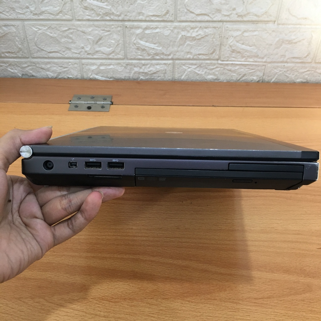 Laptop HP EliteBook 8460w Core i7 RAM 4GB SSD 128GB Murah