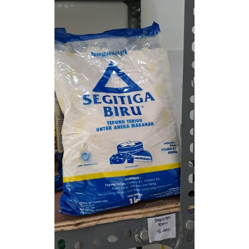 

TEPUNG TERIGU SEGITIGA BIRU