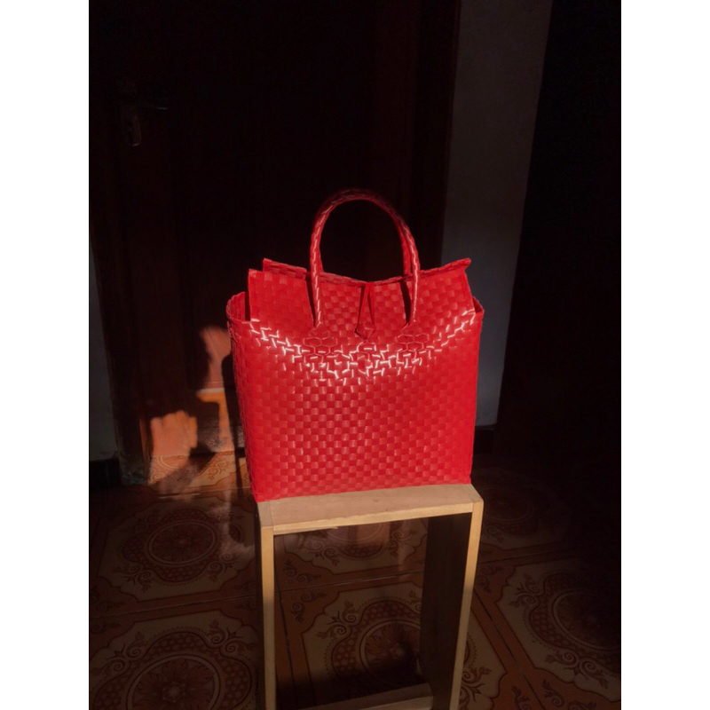 READY STOK Tas Anyaman Polos Souvenir Belanja Custom Anyam Plastik Tas Hajatan Parcel Lebaran Pakai Tutup dan Kancing