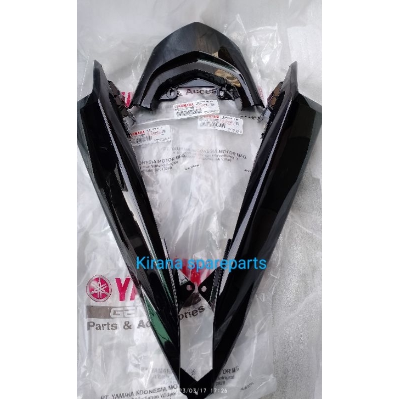 sambungan body belakang set kanan kiri dan pet stop atas, cover body belakang bagian bawah kanan kir