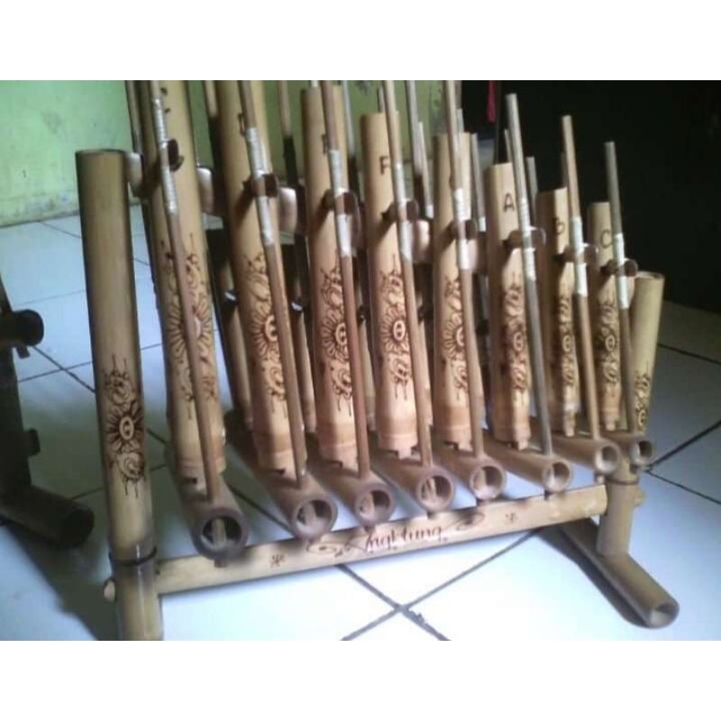 angklung 8 nada
