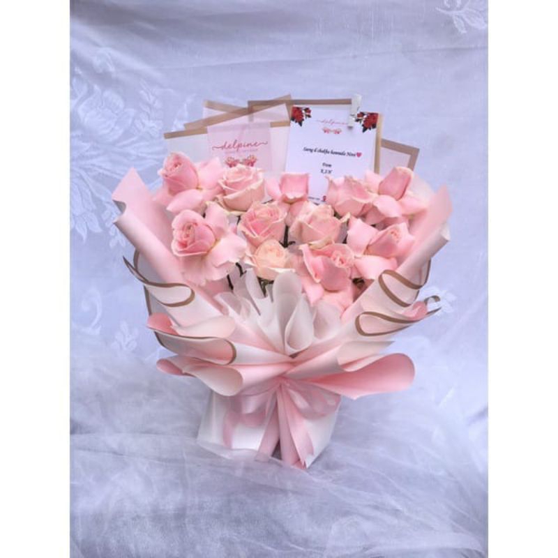 Buket Graduation / Buket Wedding / Buket Lamaran / Buket Birthday / Buket Bunga Asli Jogja