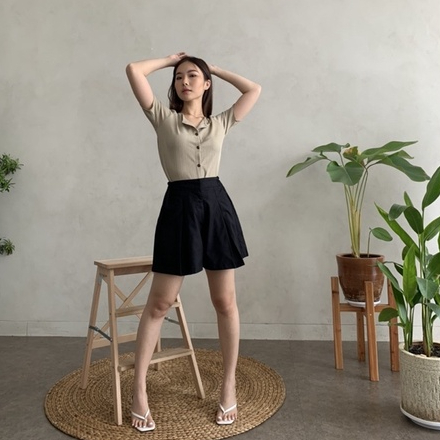Emily Marble Button Top / Top Wanita